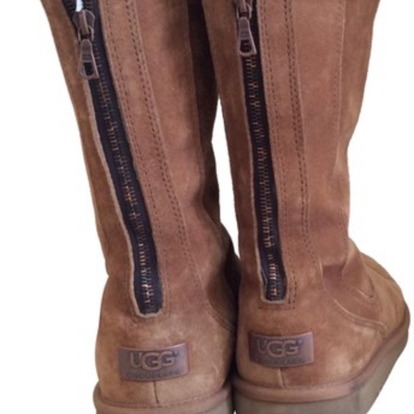 Ugg warm brown boots - Picture 3 of 4